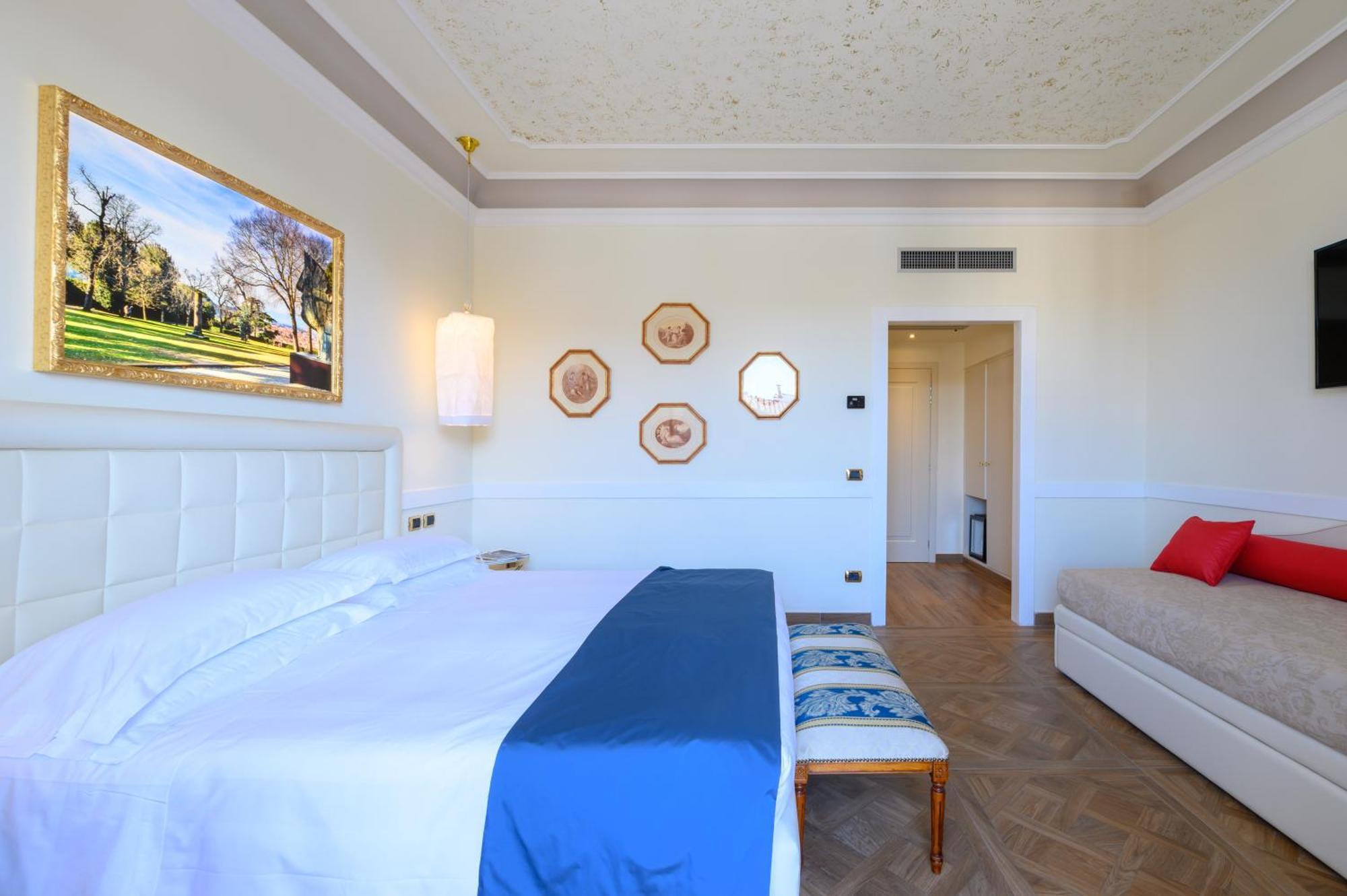 Deluxe Double or Twin Room Balcony